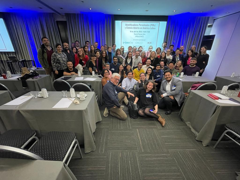 (Happy!) participants of the PIDs and open science in Latin America event.